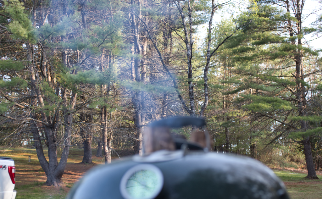 thin blue smoke on weber kettle