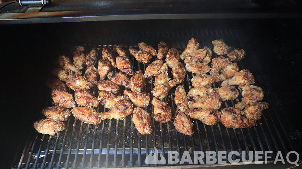 https://barbecuefaq.com/wp-content/uploads/2020/11/wings-grilla-grills.jpg