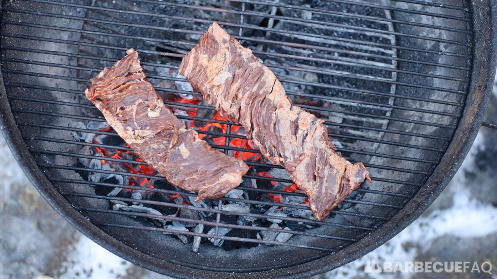 weber kettle searing skirt steak