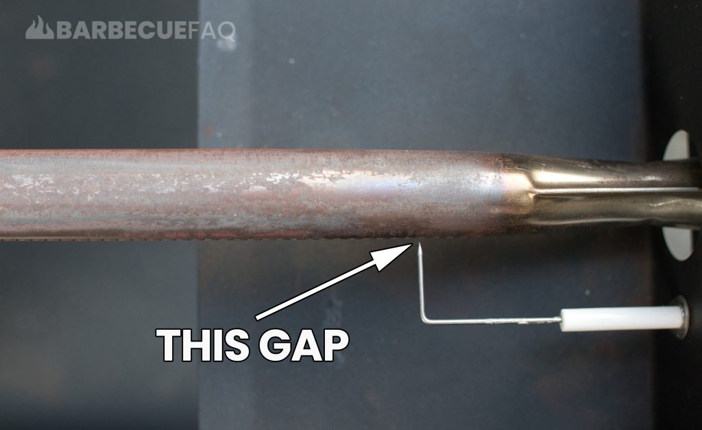 positioning of igniter electrode