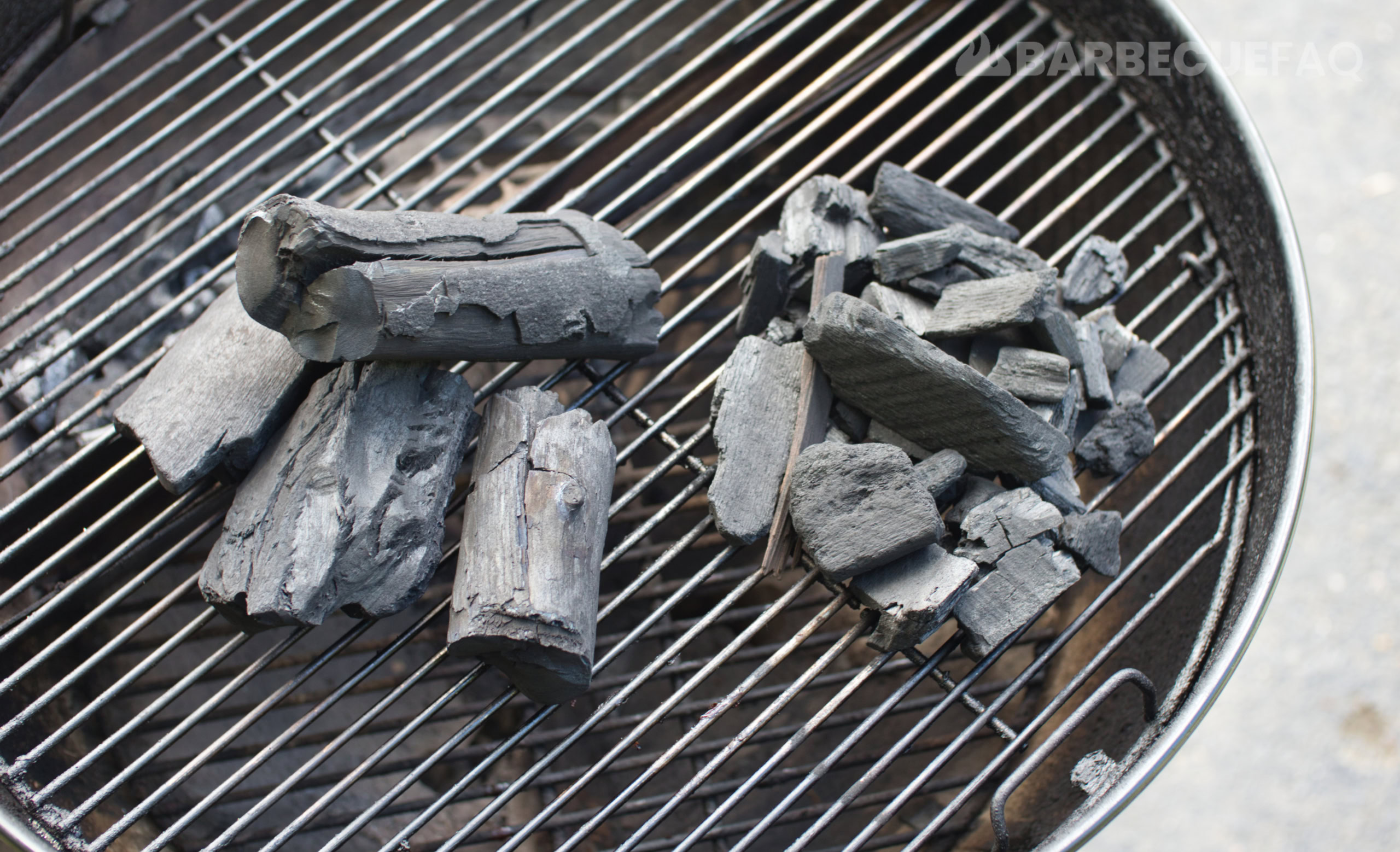 Review of Meat Head Lump Charcoal -- Naked Whiz Ceramic Charcoal