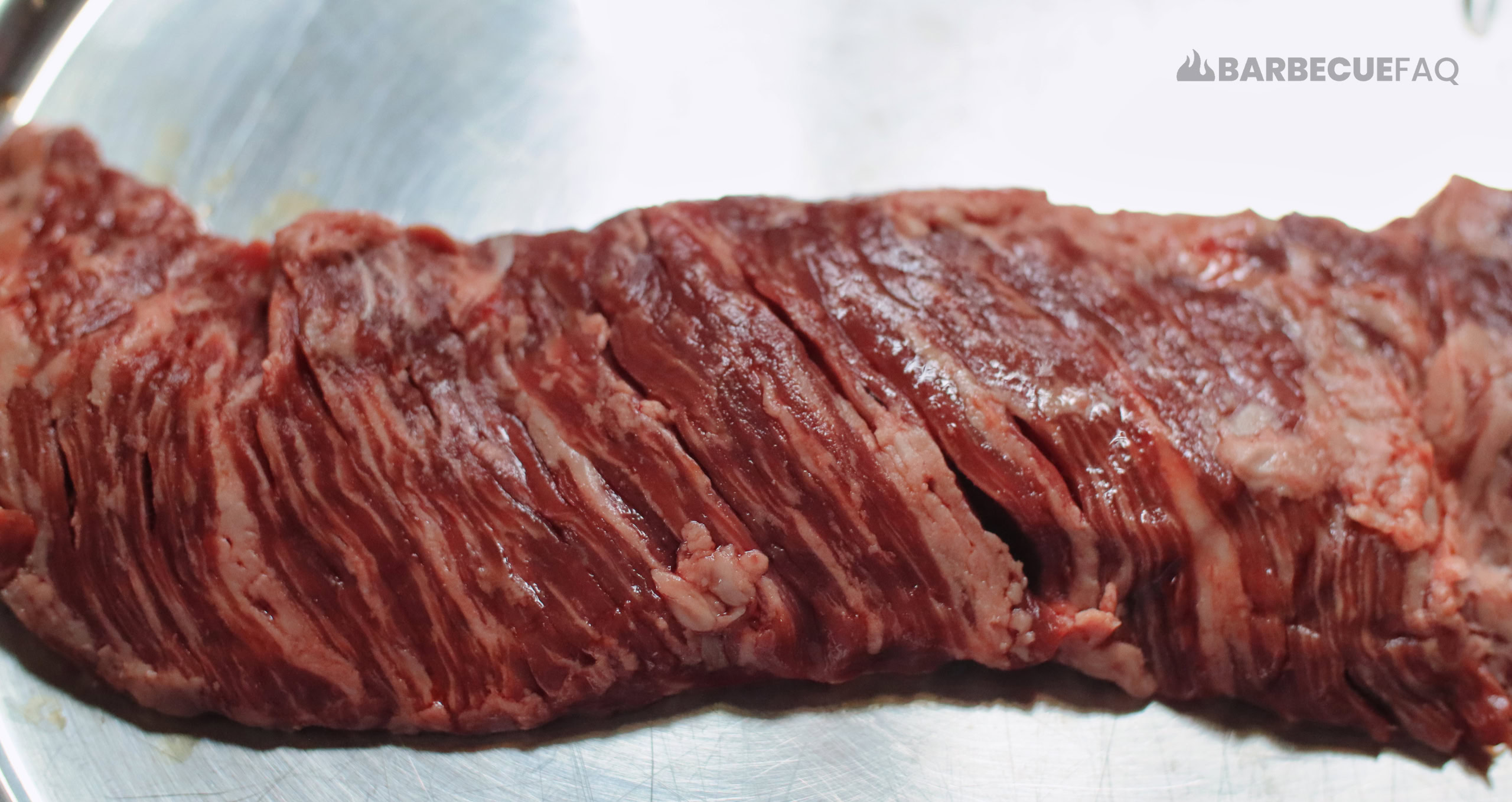 how-to-slice-or-cut-skirt-steak-identify-the-grain-barbecue-faq