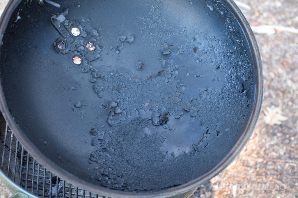 charcoal grill lid debris