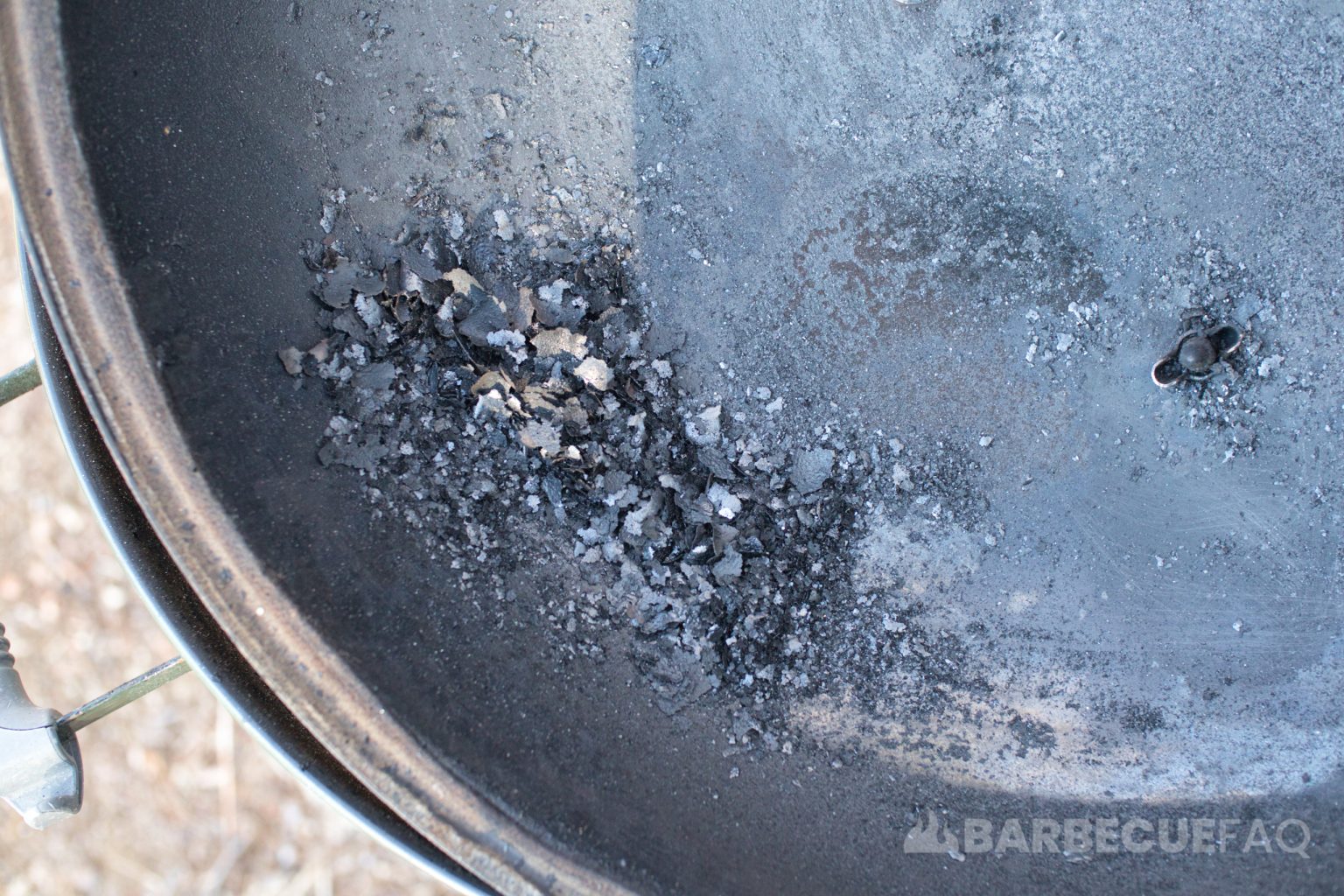 How to Deep Clean a Charcoal Grill - Barbecue FAQ