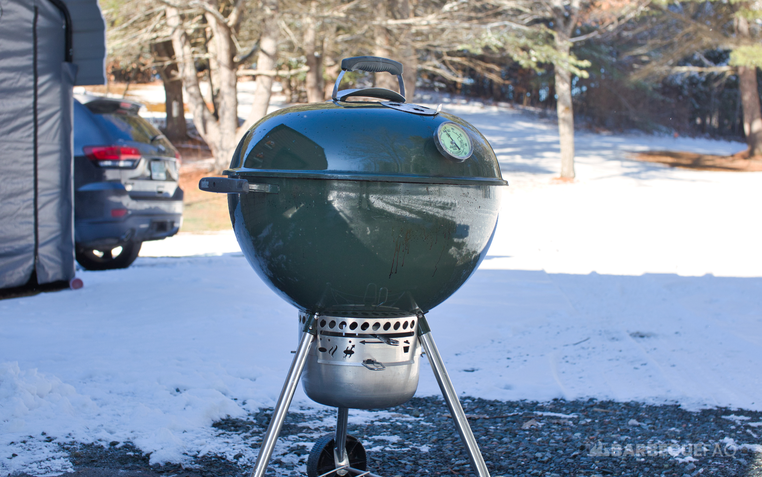 how to clean a charcoal grill