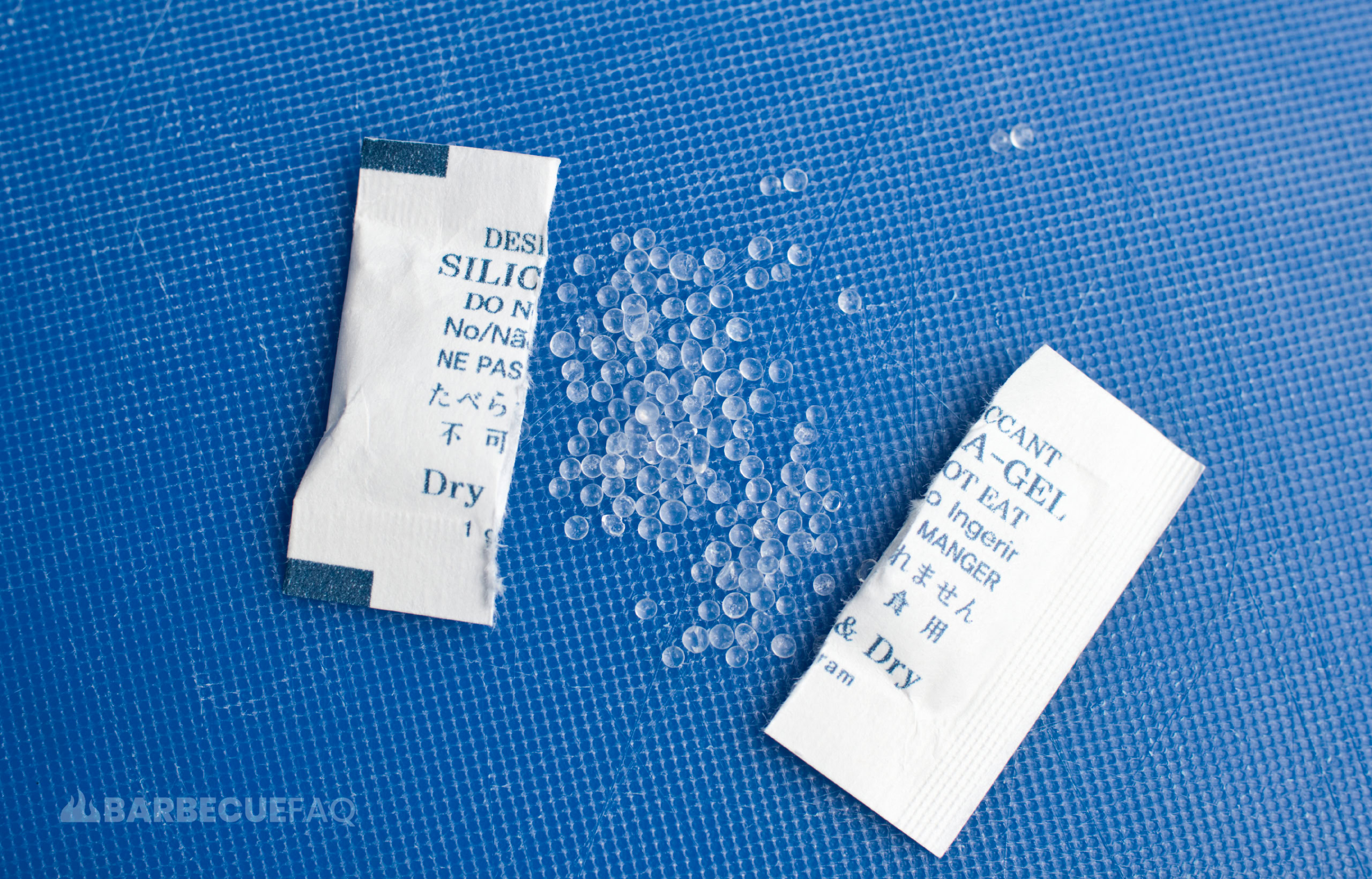 beads inside silica gel packet