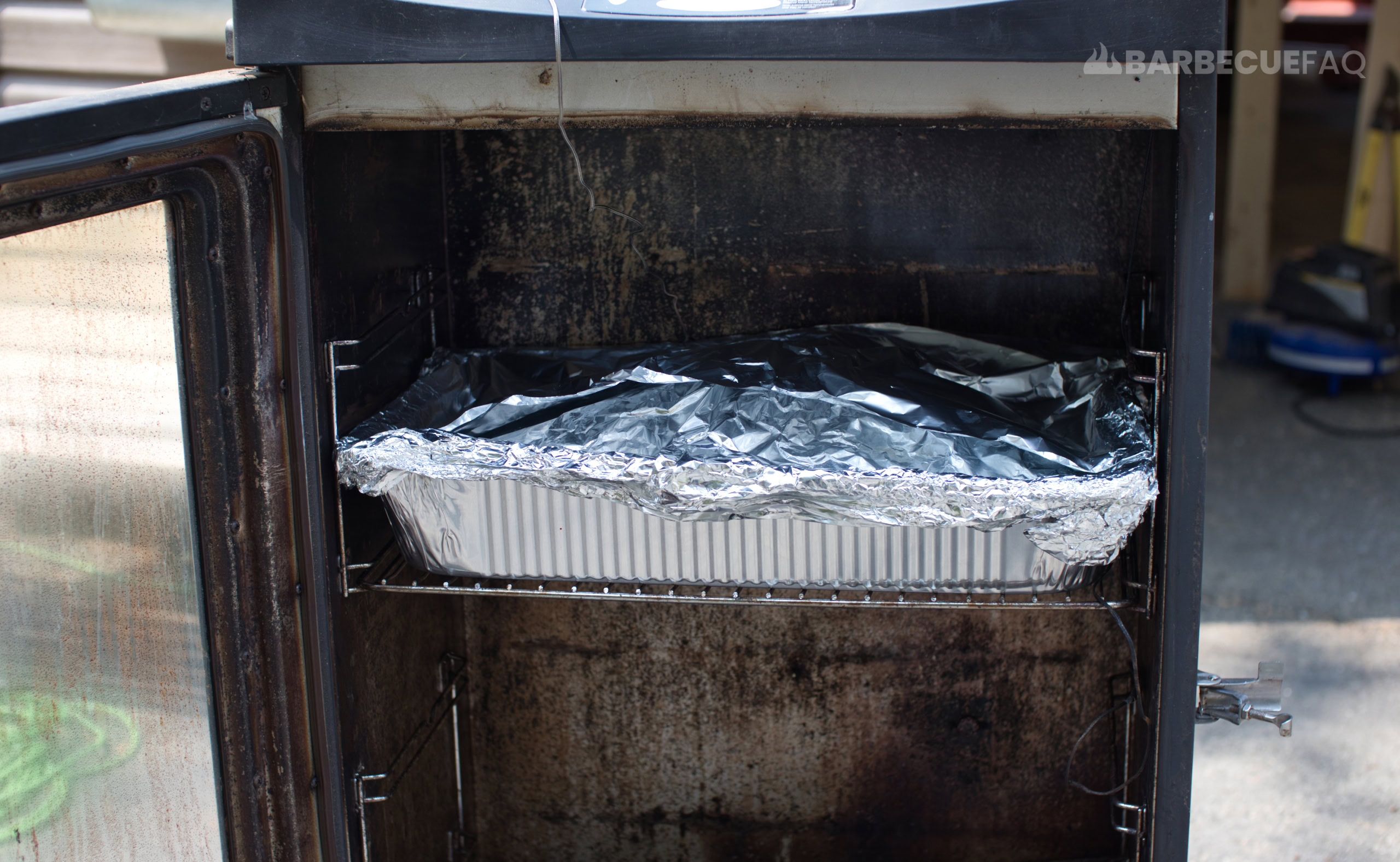 wrapped pork butt in electric smoker