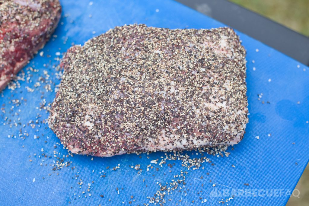 pork short ribs covered in 16 mesh black pepper